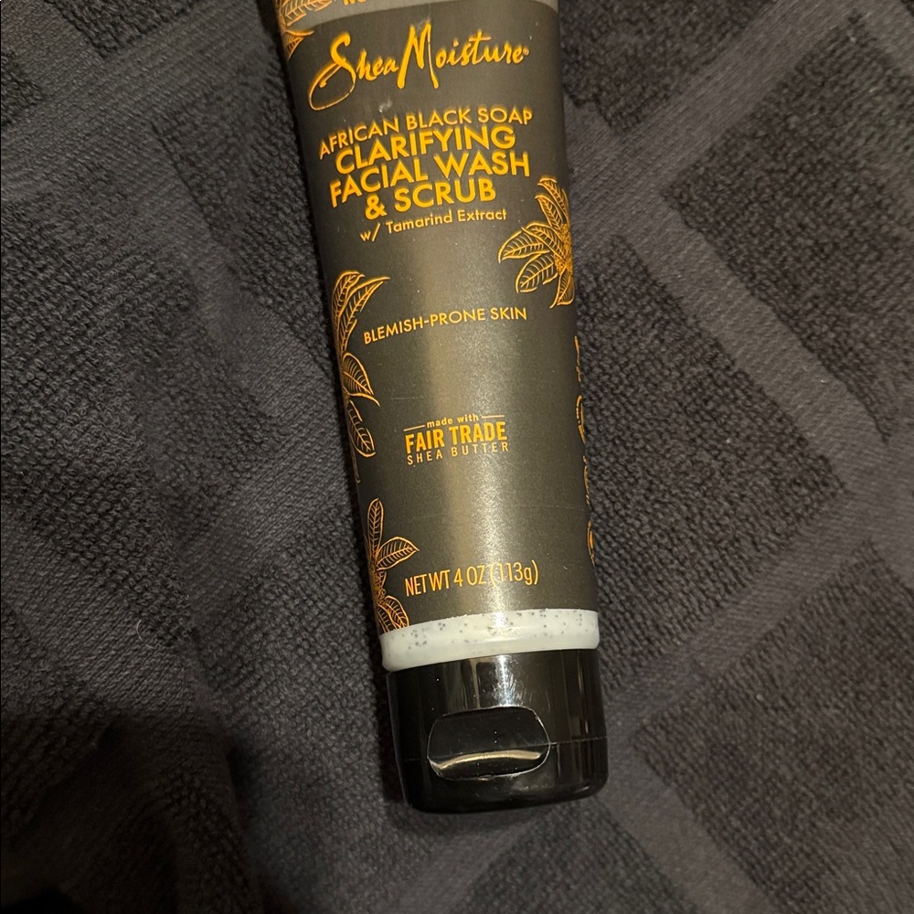 Shea Moisture African Black Soap Clarifying Facial Wash & Scrub - Gray